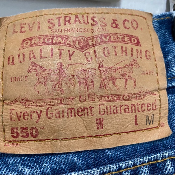 Vintage Levi’s 550 Relaxed Fit Tapered Leg Jeans Size 14M - Picture 10 of 16